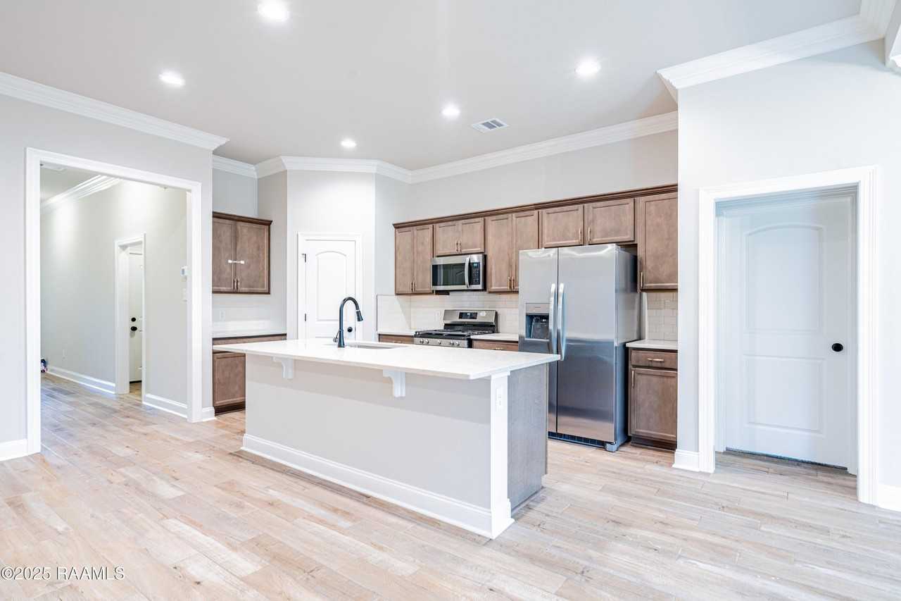 102 Jubilation St - Photo 7 of 32