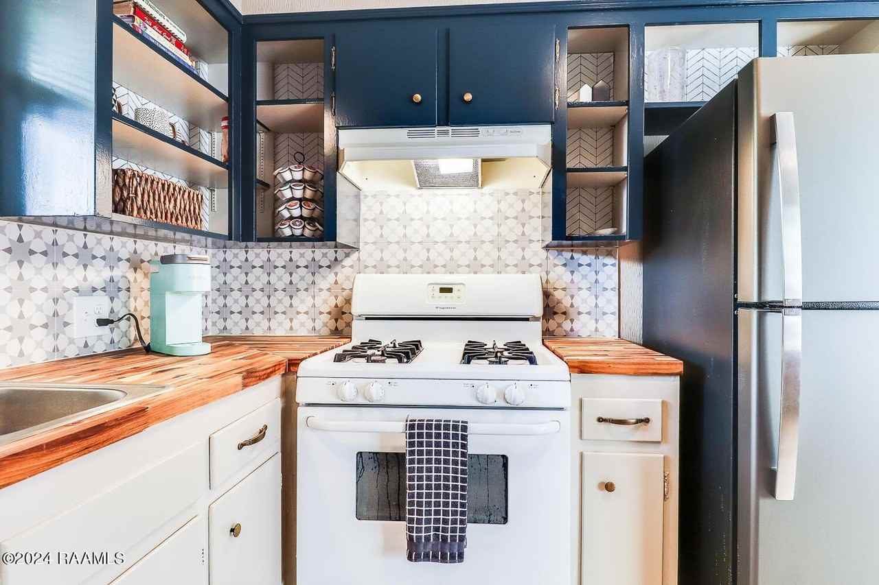 1011 W Congress St - Photo 5 of 14