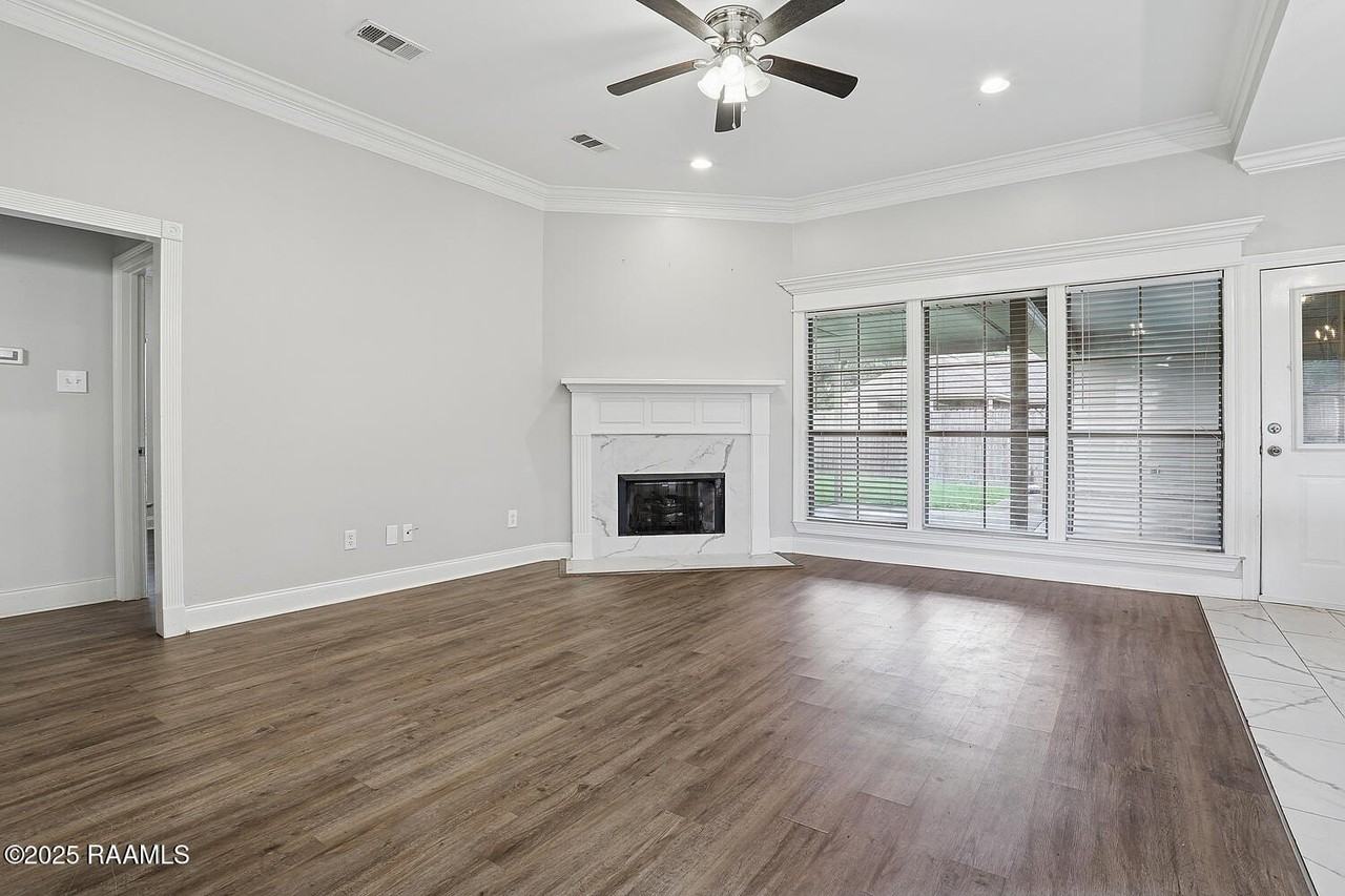 42172 Brandy Ave - Photo 5 of 19