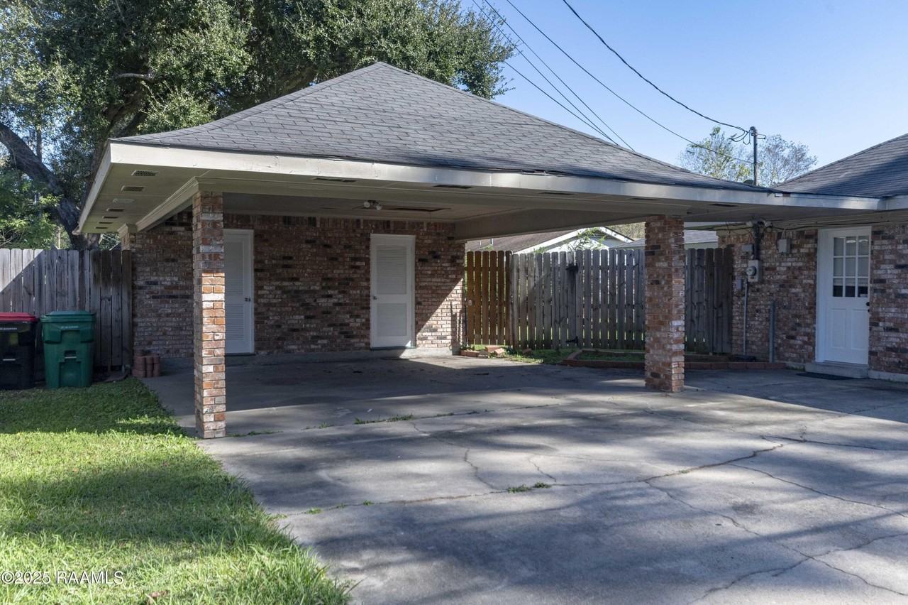 101 Wakefield Dr - Photo 5 of 28