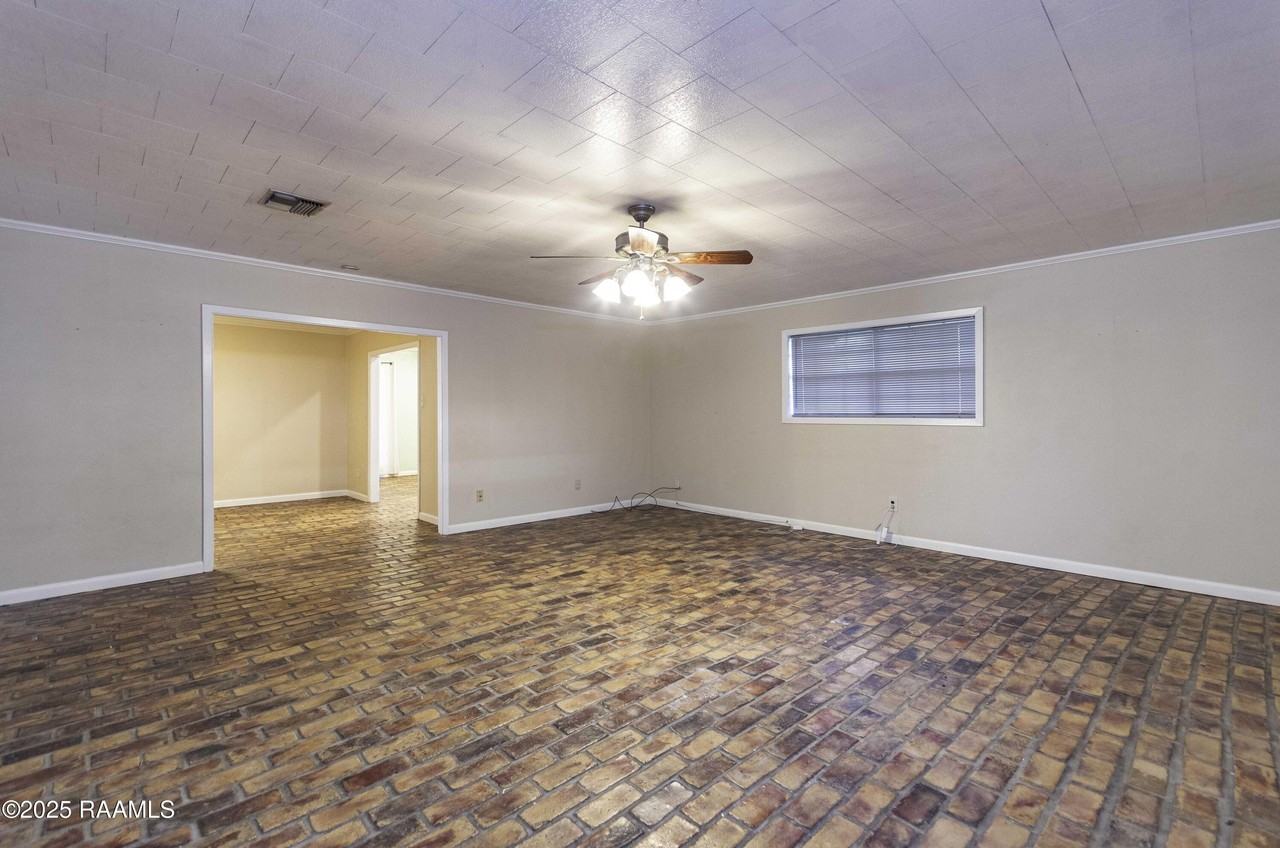 101 Wakefield Dr - Photo 6 of 28