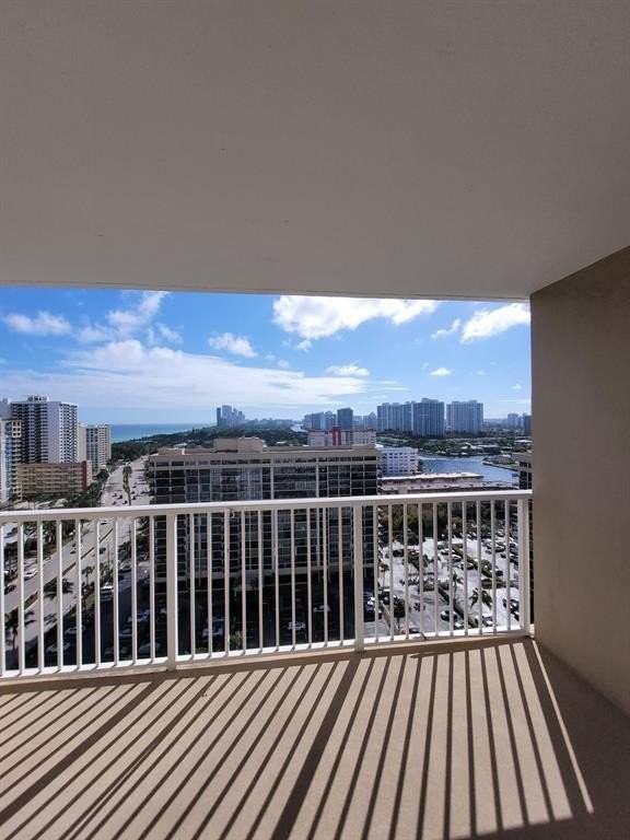 1985 S Ocean Dr #19J - Photo 2 of 15