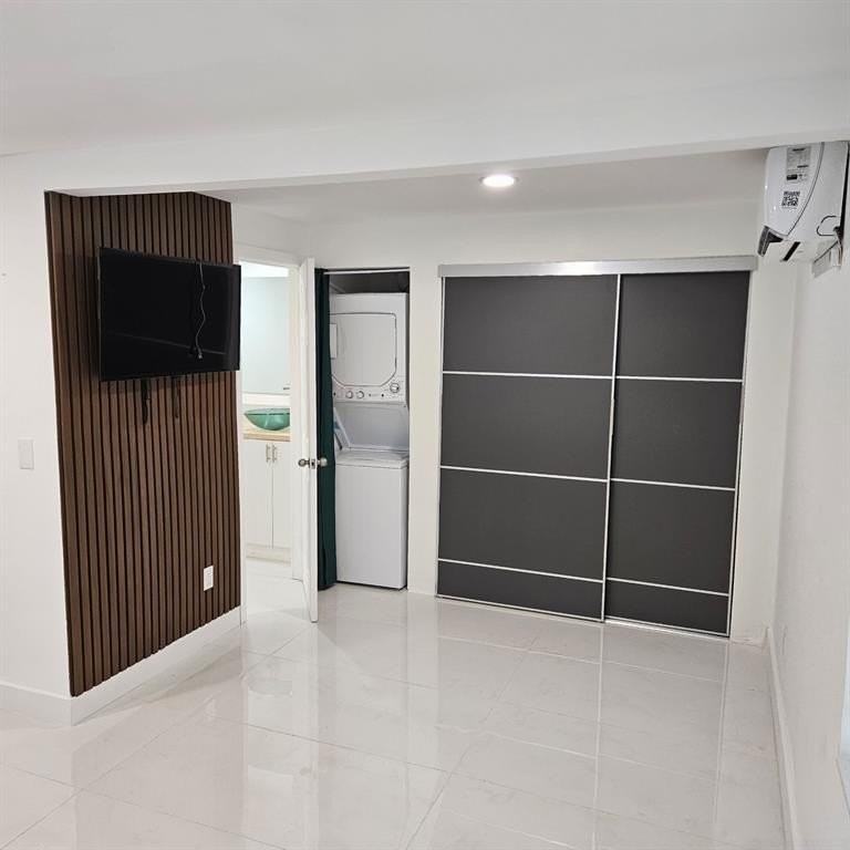 206 Northeast 13th Street #A - Photo 2 of 10