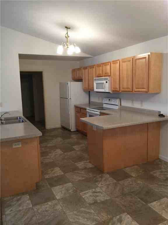 1720 Manwaring Ave Unit 8 #8 - Photo 5 of 10