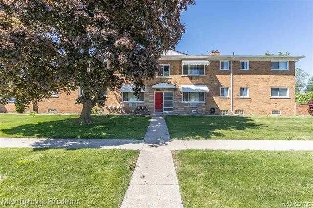 1909 Gardenia Avenue #3