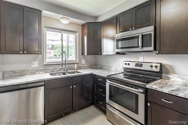 1909 Gardenia Avenue #3 - Photo 3 of 12