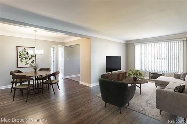 1909 Gardenia Avenue #3 - Photo 5 of 12