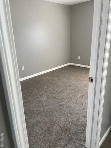 8263 Merrill St - Photo 6 of 10