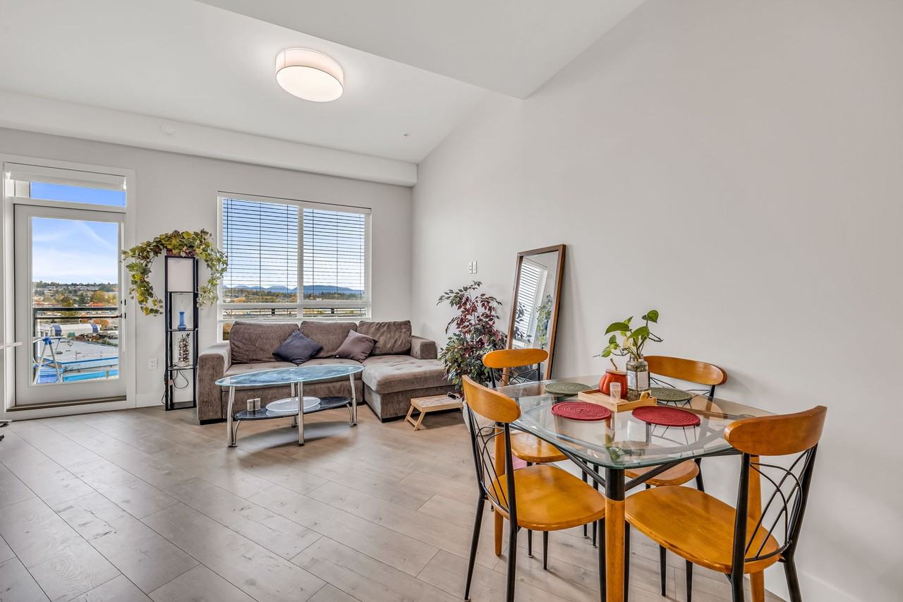 20061 Fraser Highway #616 - Photo 4 of 23