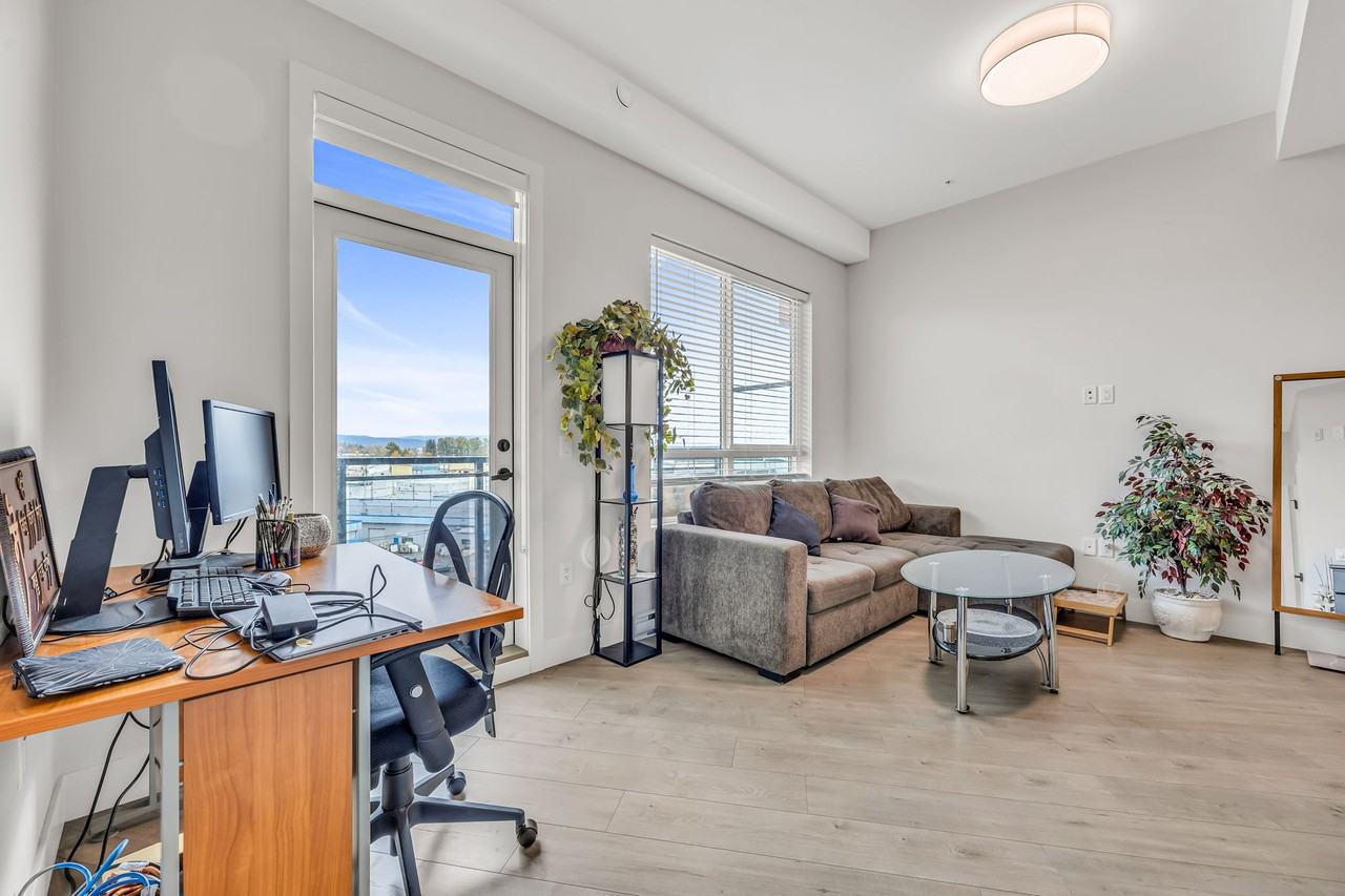 20061 Fraser Highway #616 - Photo 5 of 23