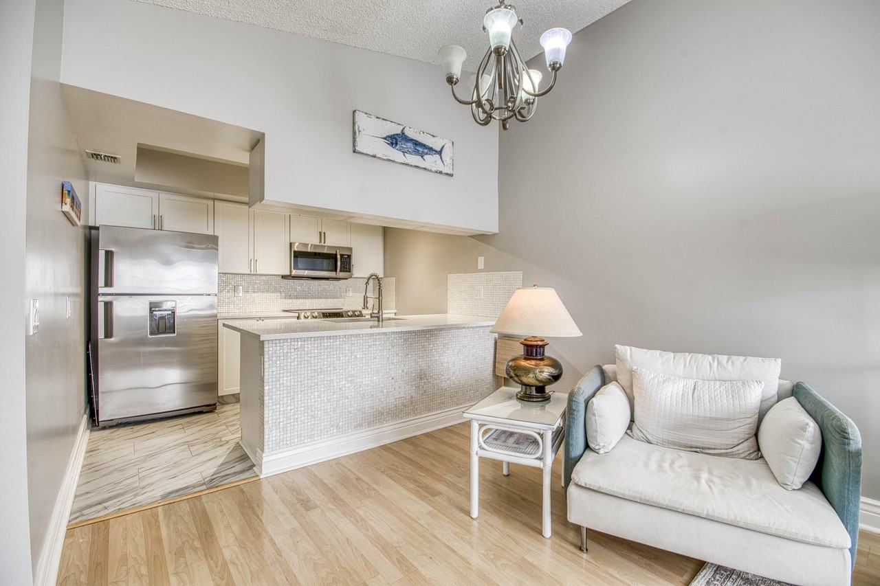 619 Waterside Dr - Photo 5 of 13