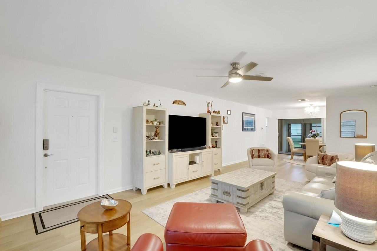 4180 Mango Tree Ct #B - Photo 6 of 25