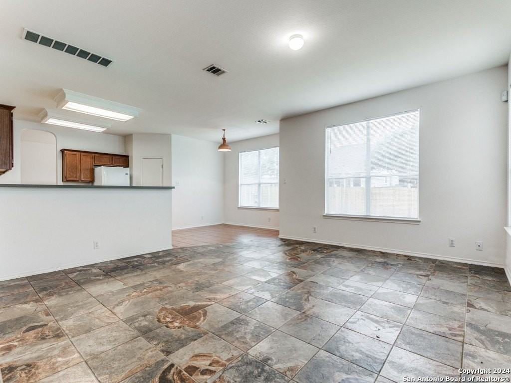 117 Silent Country - Photo 4 of 15