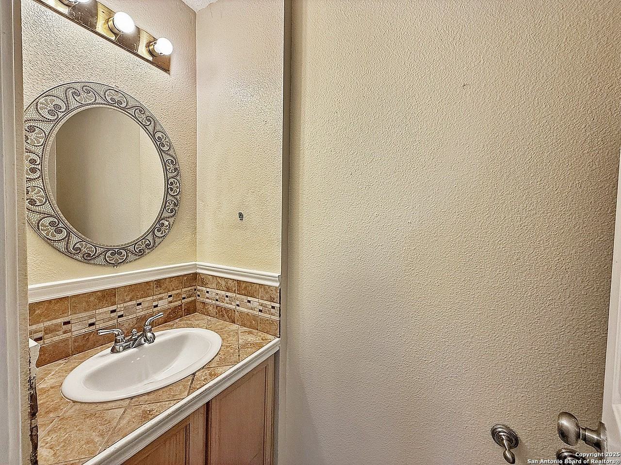 9123 Centro Grande - Photo 4 of 14