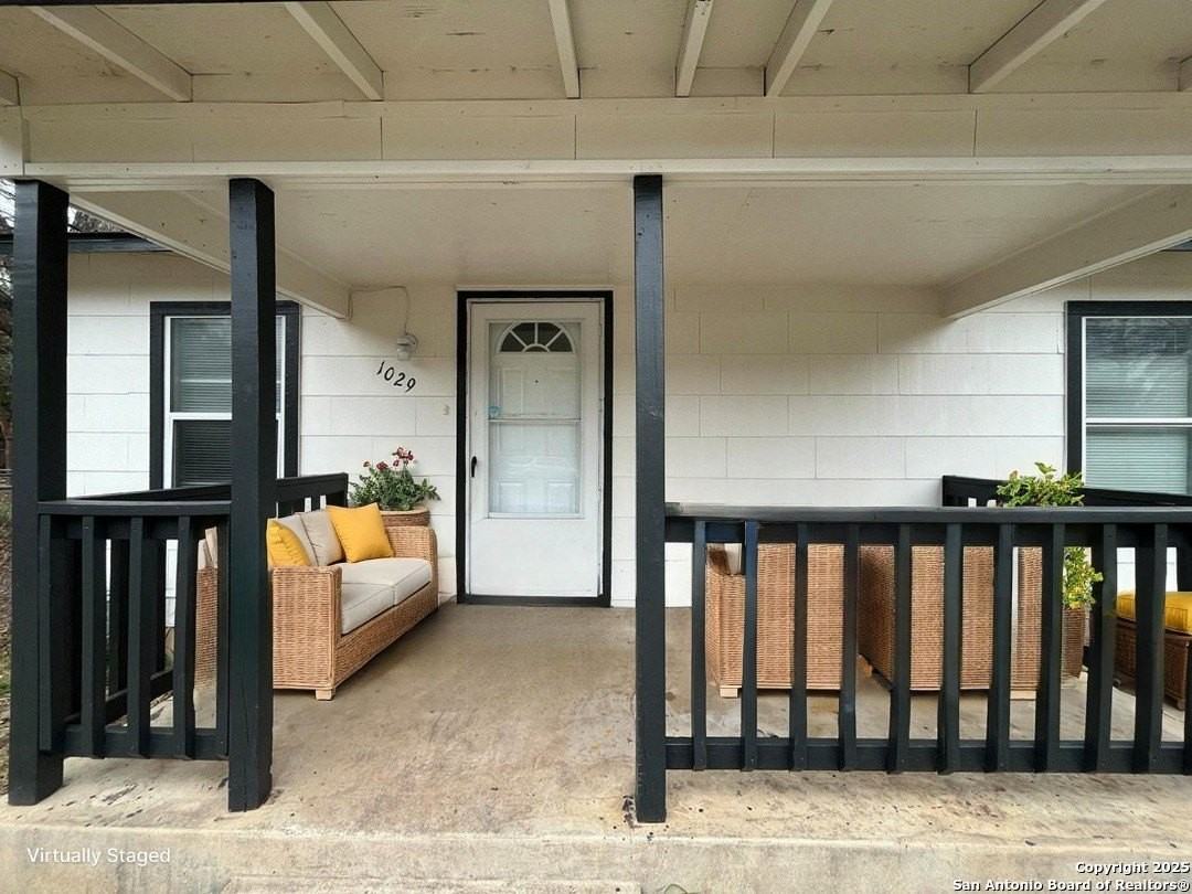 1029 Essex Street - Photo 6 of 29