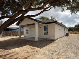 featured image of 3274 Interstate 35 N Unit 1 #1