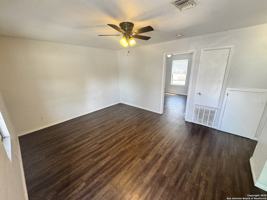 featured image of 830 West Hutchins Place #3