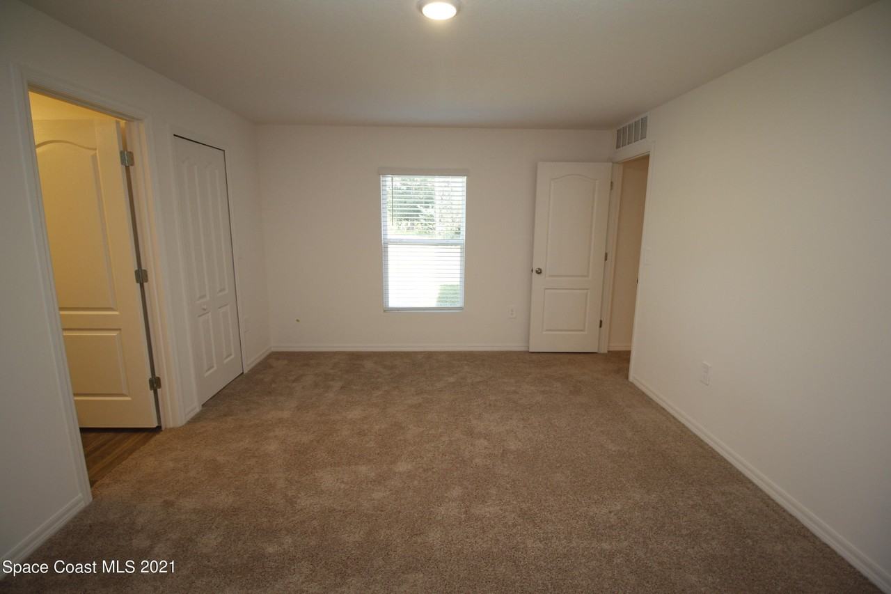 1825 Tulane Ave Se - Photo 7 of 15