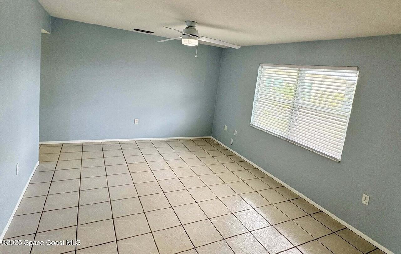 331 S Brevard Ave Apt B #B - Photo 5 of 23