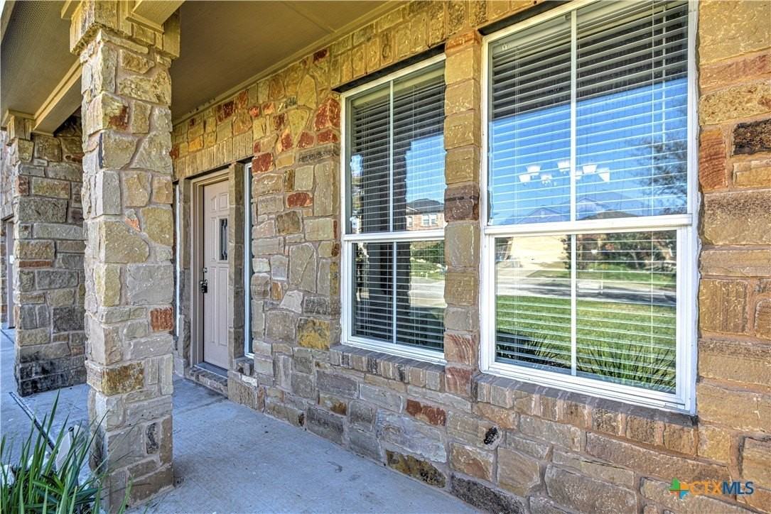 1011 Sugar Brook Dr - Photo 2 of 34