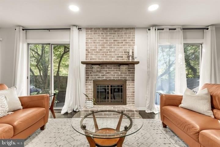 10855 Lockwood Drive - Photo 2 of 38