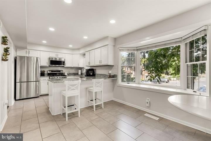 10855 Lockwood Drive - Photo 7 of 38