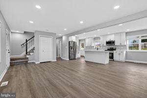 featured image of 2403 Kingsway Road