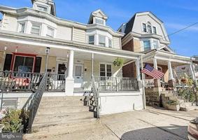 featured image of 851 South Street