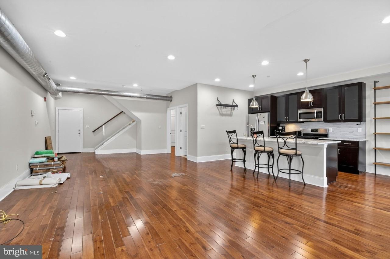 946 N 2nd St Unit 5 #5 - Photo 5 of 33