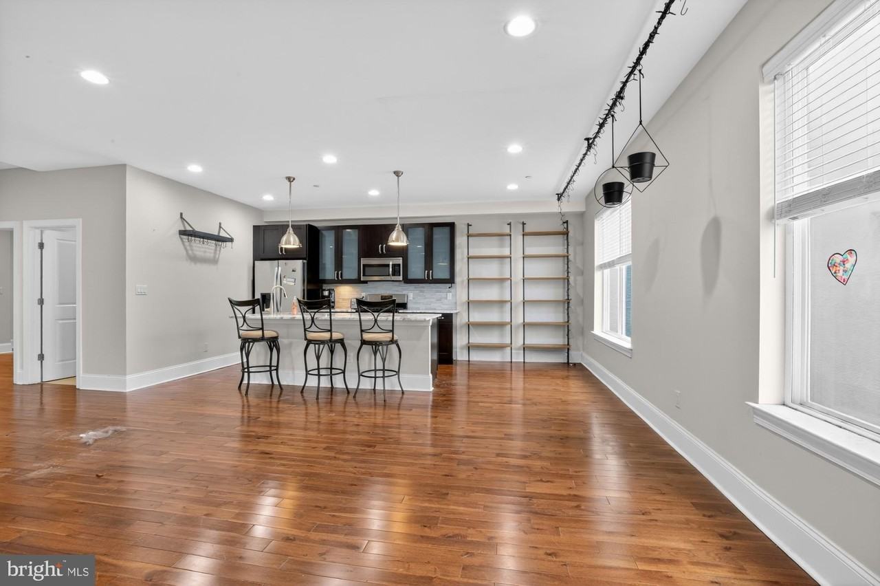 946 N 2nd St Unit 5 #5 - Photo 6 of 33