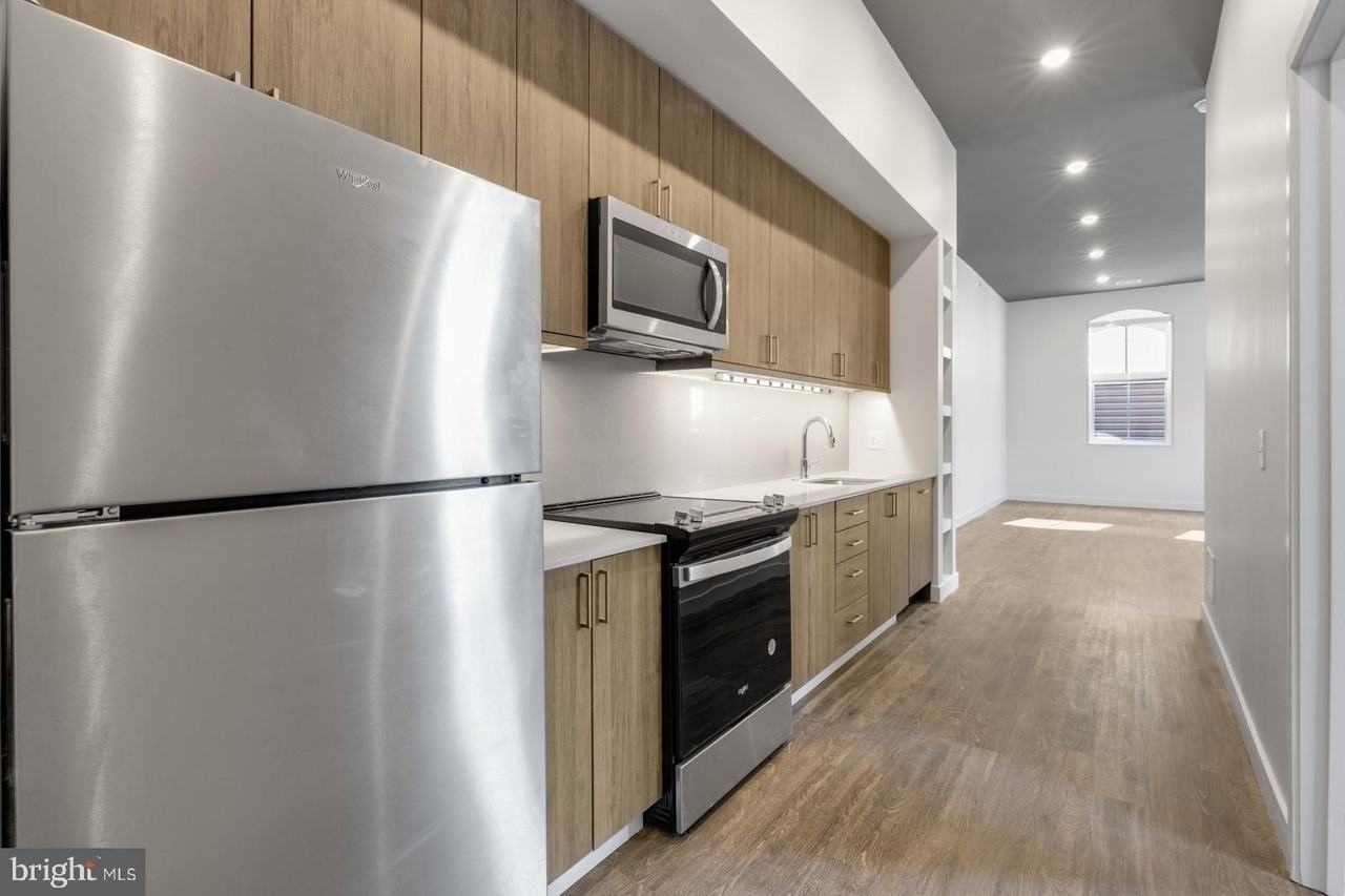 525 North 41st Street #201 - Photo 5 of 35