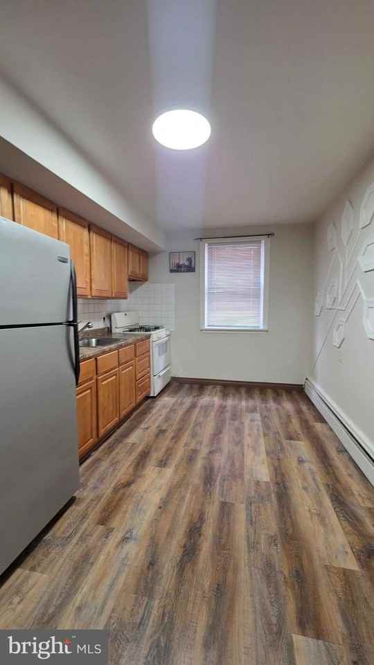 7332 Montour St - Photo 2 of 10