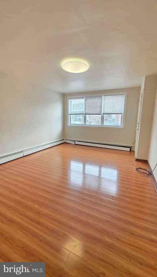 7332 Montour St - Photo 3 of 10