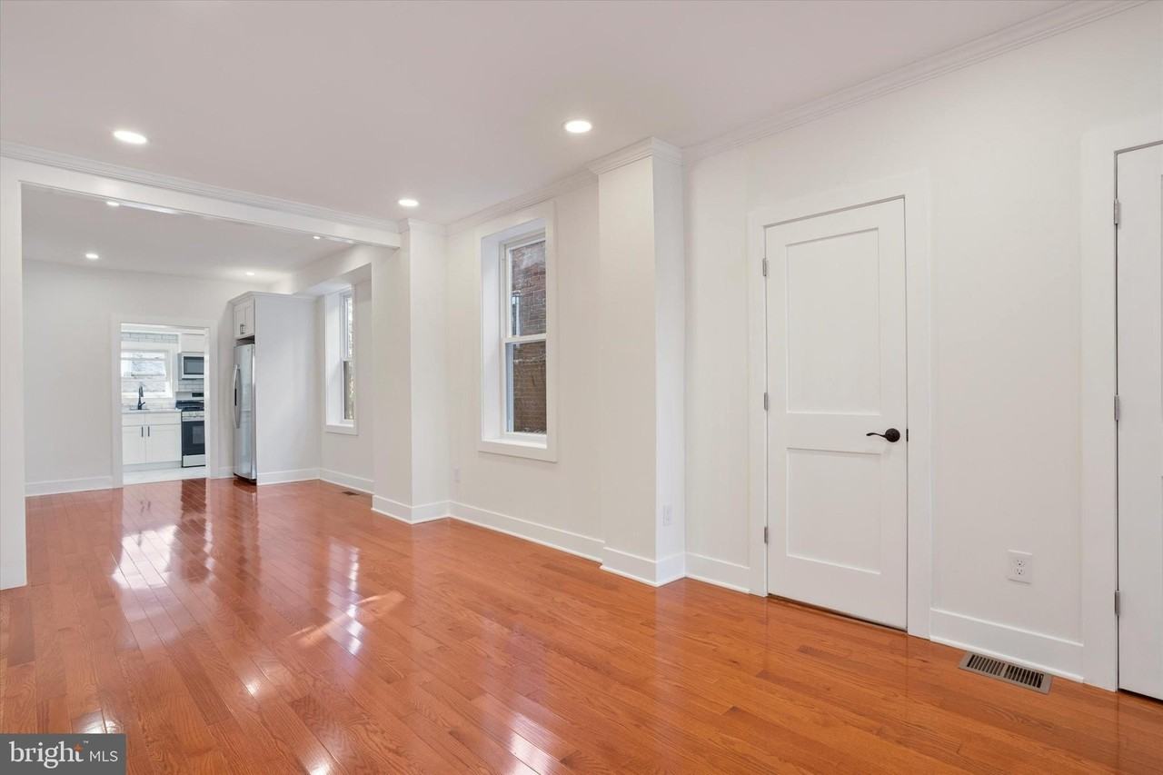 1834 Mckean St - Photo 3 of 26