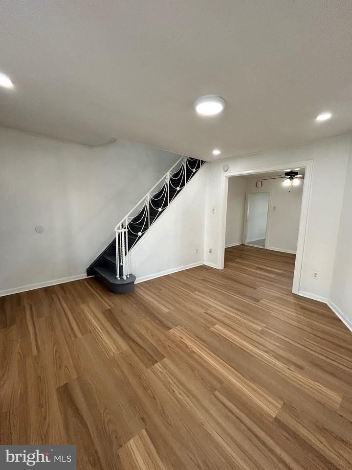 5828 N American St - Photo 3 of 22