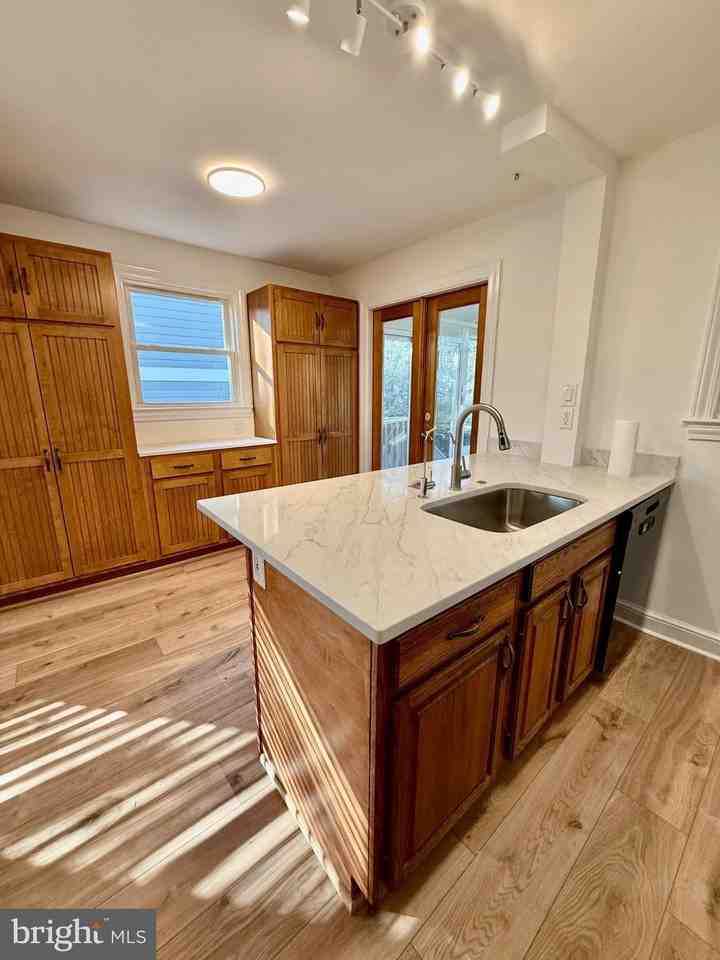 5713 19th St N - Photo 5 of 29