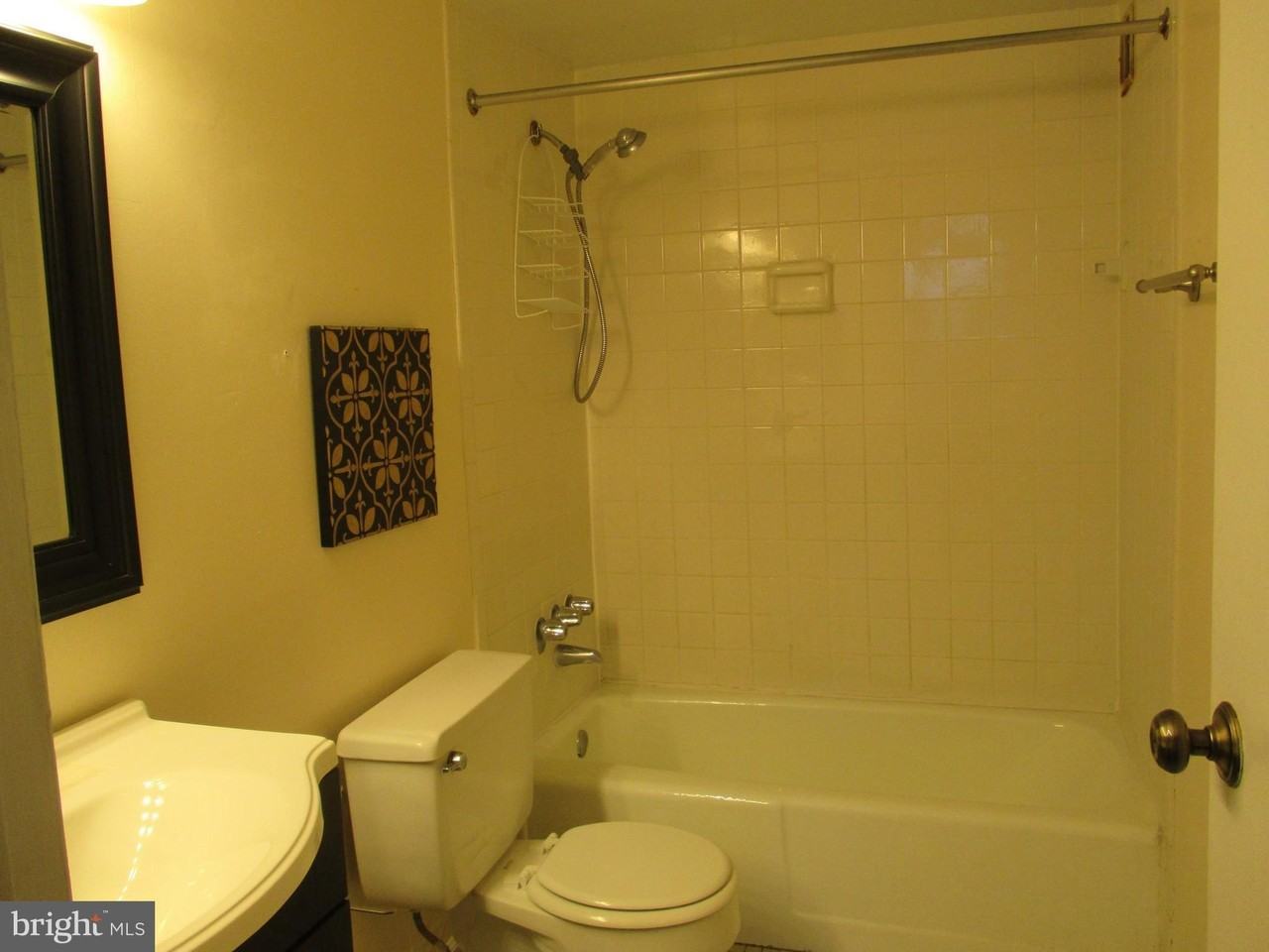 5500 Holmes Run Pkwy Apt 413 #413 - Photo 6 of 8