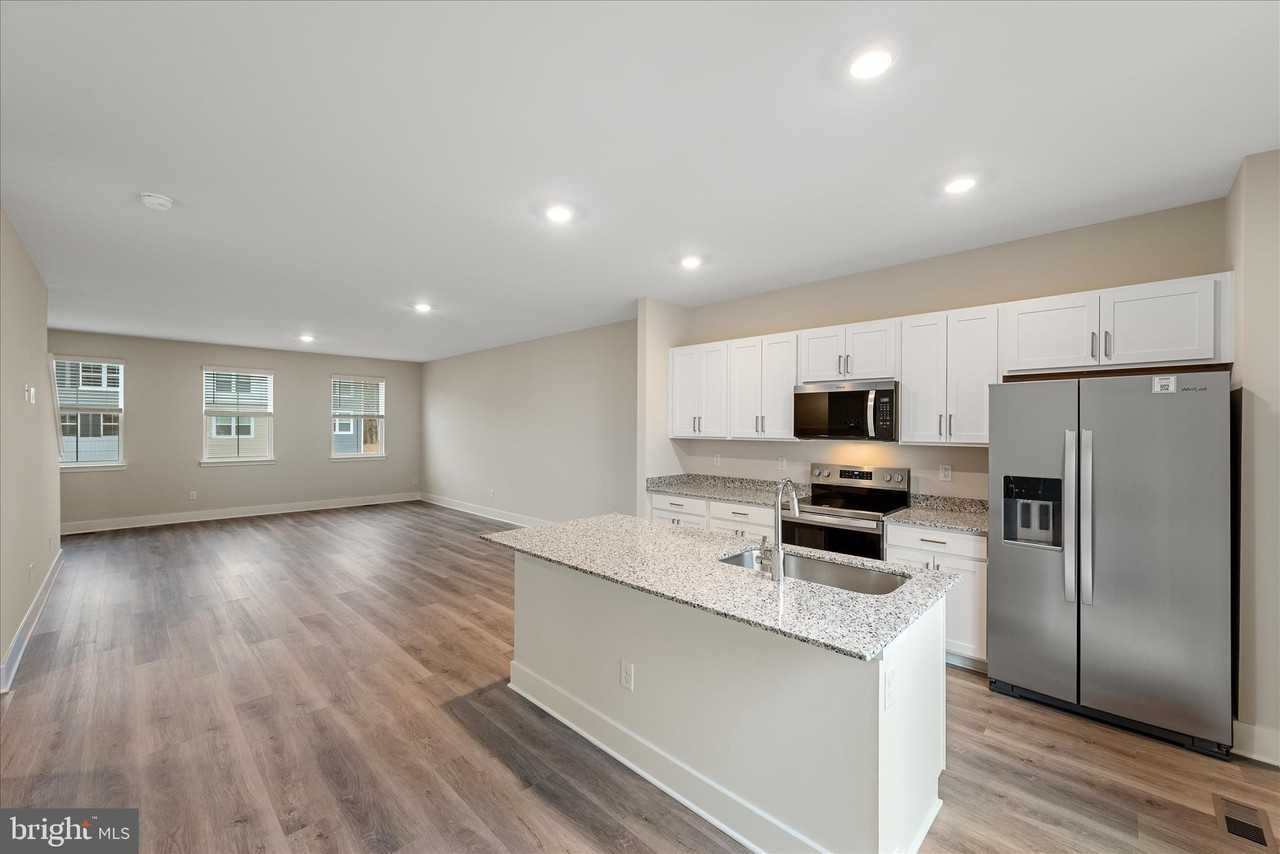 180 Munsee Cir - Photo 6 of 17