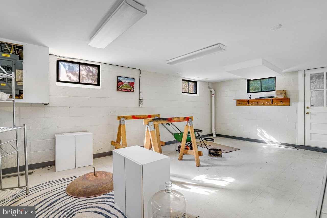 8230 Gregory Drive - Photo 5 of 43