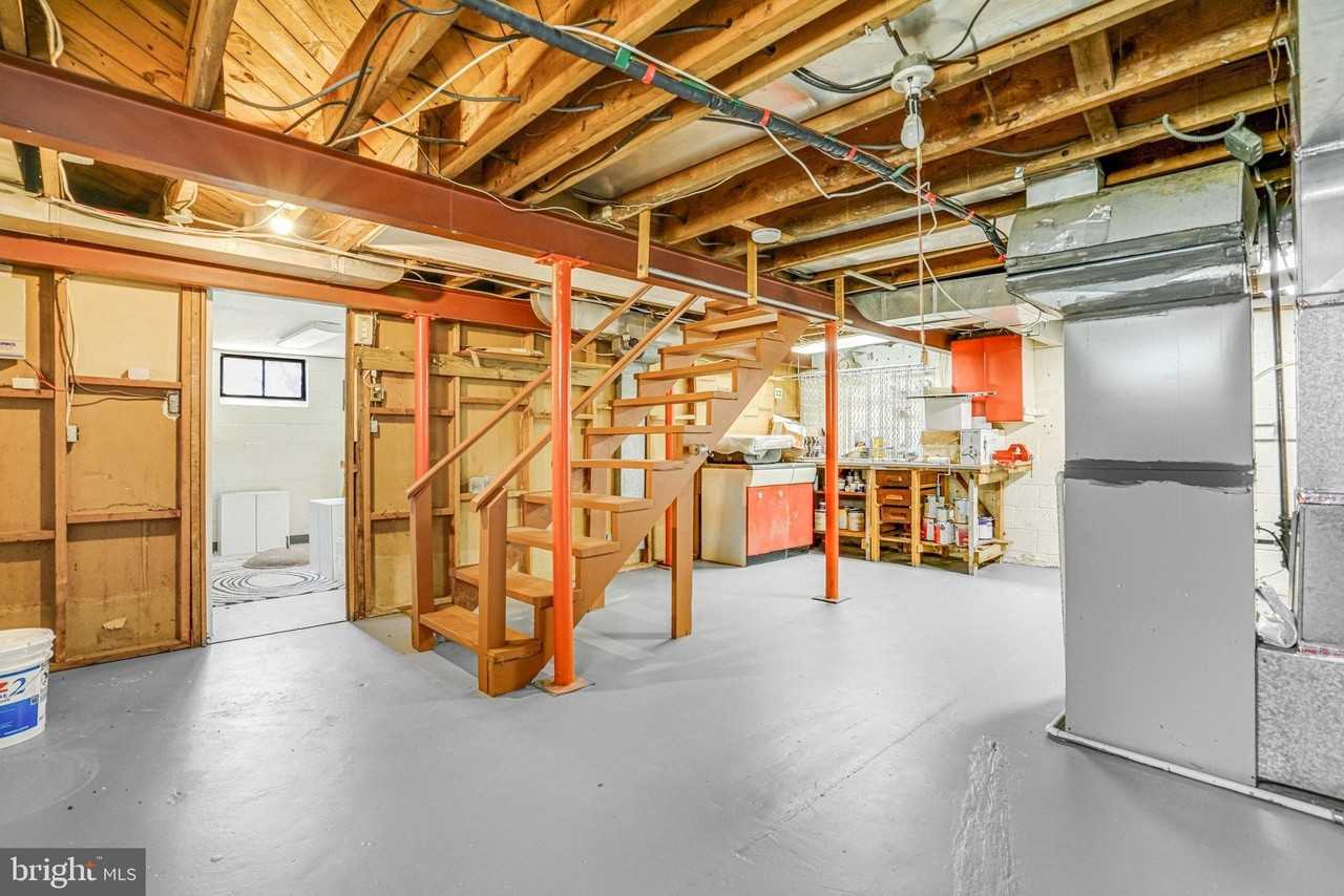 8230 Gregory Drive - Photo 6 of 43