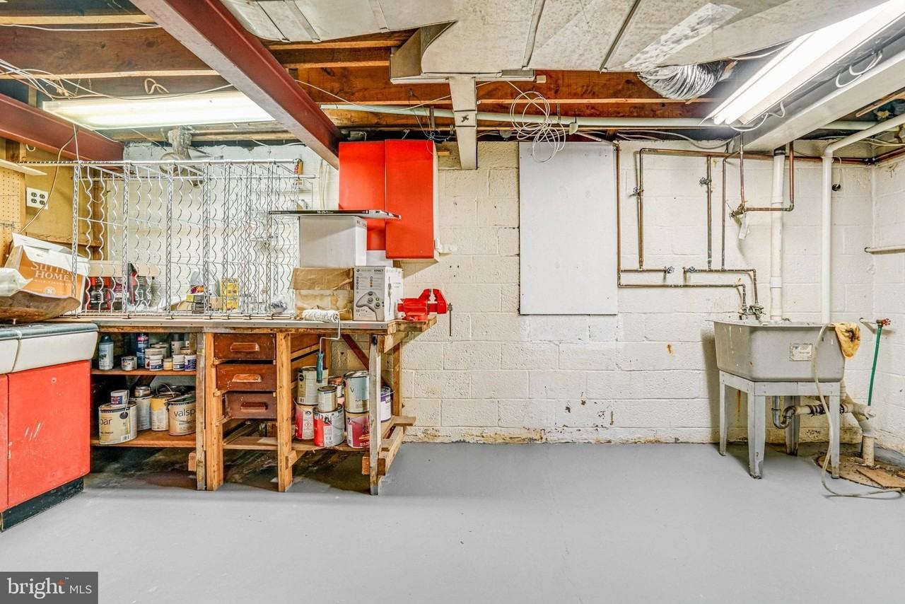 8230 Gregory Drive - Photo 7 of 43