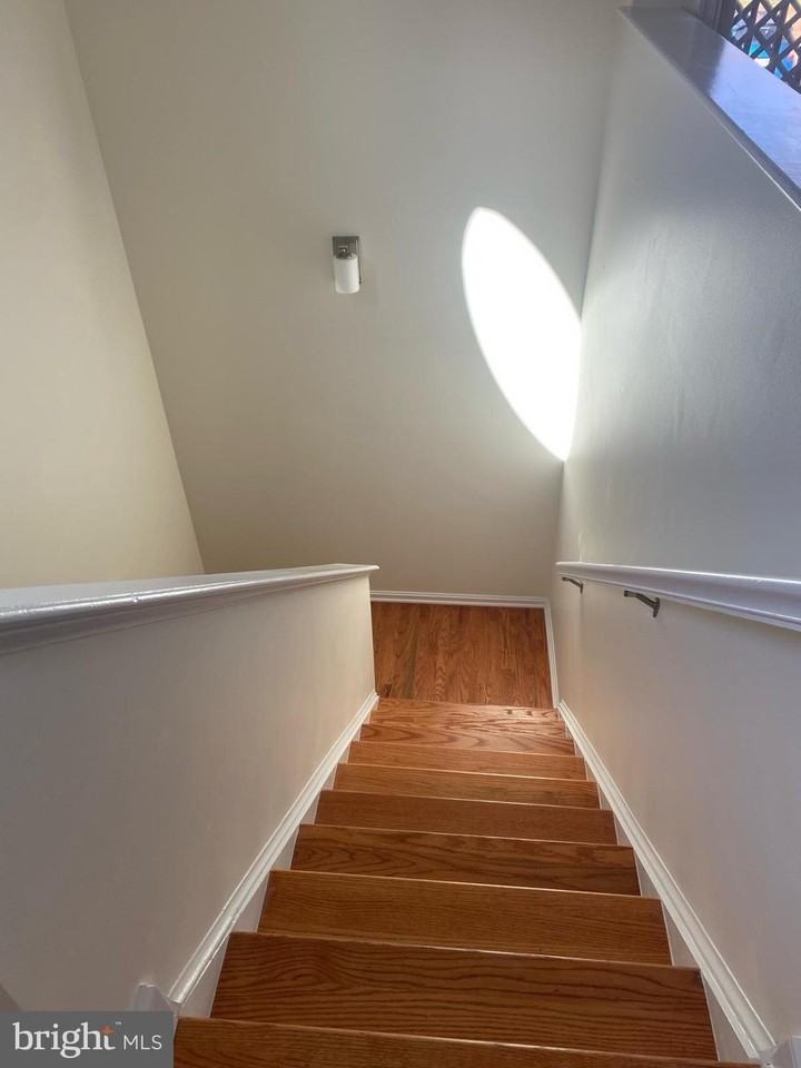 9470 Scarlet Oak Dr - Photo 4 of 33