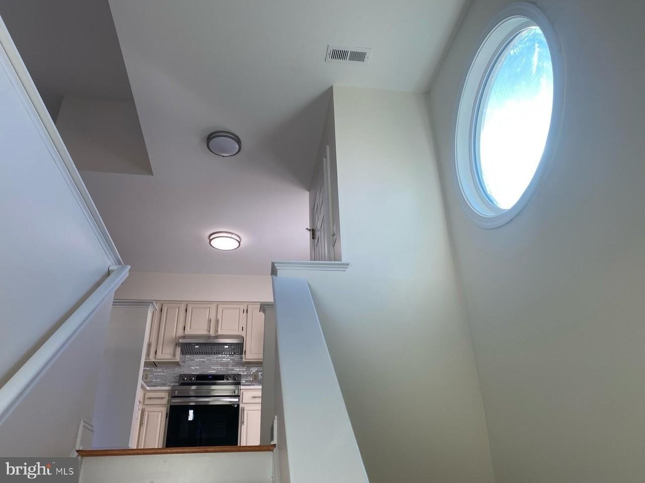 9470 Scarlet Oak Dr - Photo 5 of 33