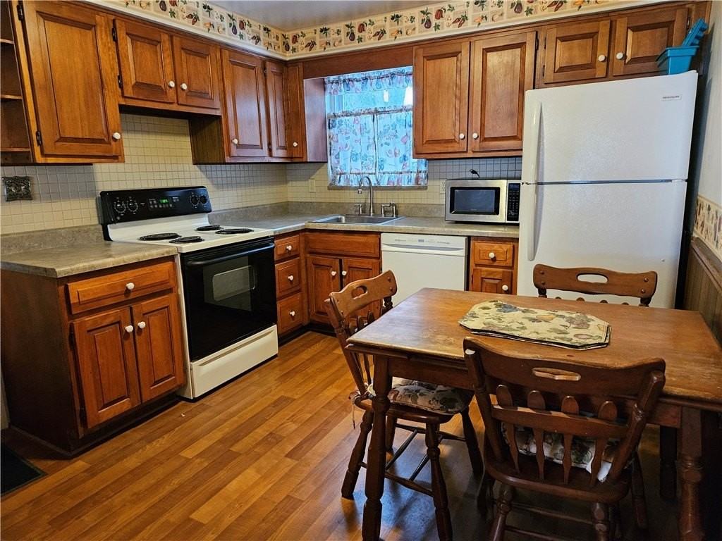 471 Kimlyn Ave - Photo 6 of 21