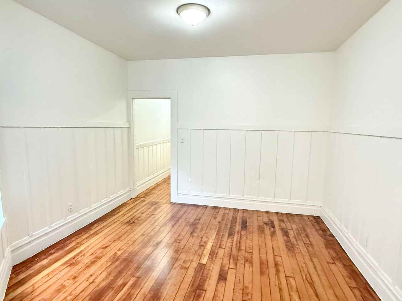 136 (2230-40 Bryant) - Photo 5 of 22