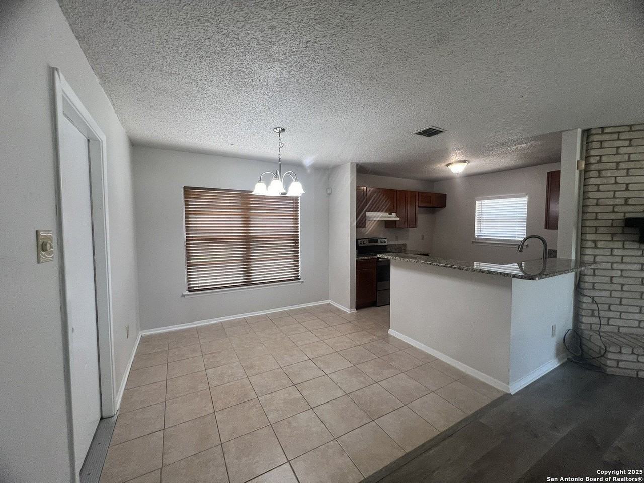 4947 Nuthatch Street - Photo 4 of 13