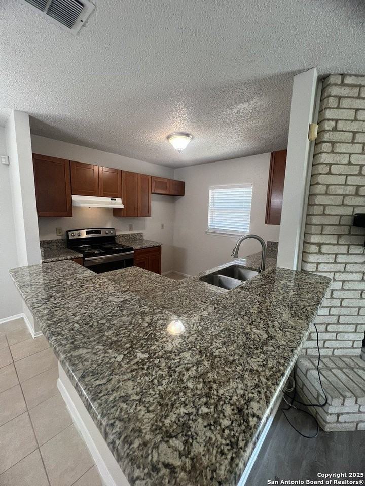 4947 Nuthatch Street - Photo 6 of 13