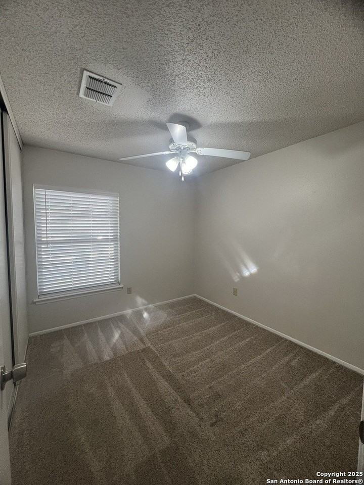 4947 Nuthatch Street - Photo 7 of 13