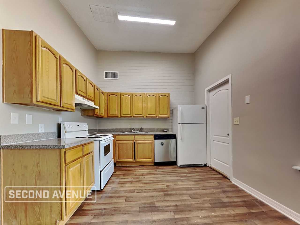 3815 Rendale Dr - Photo 3 of 20