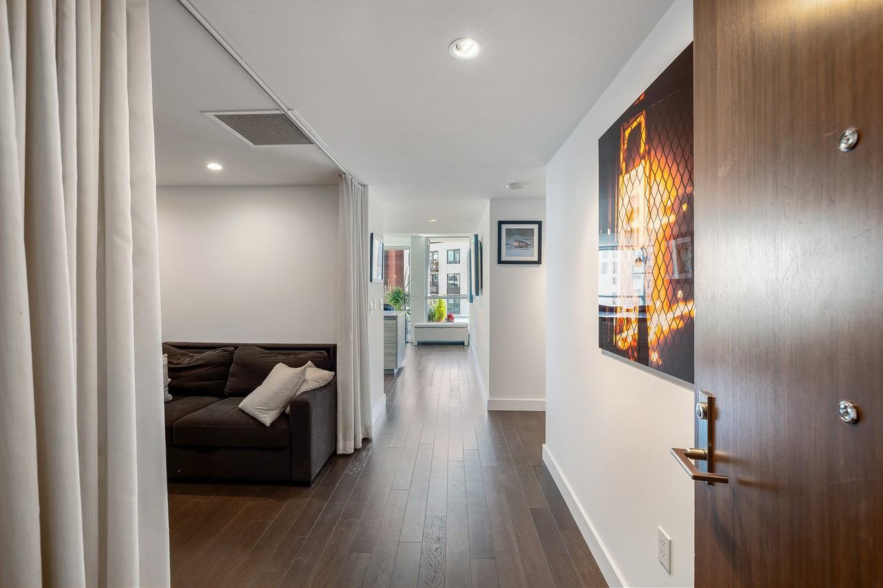 708 Long Bridge Street #407 - Photo 3 of 48